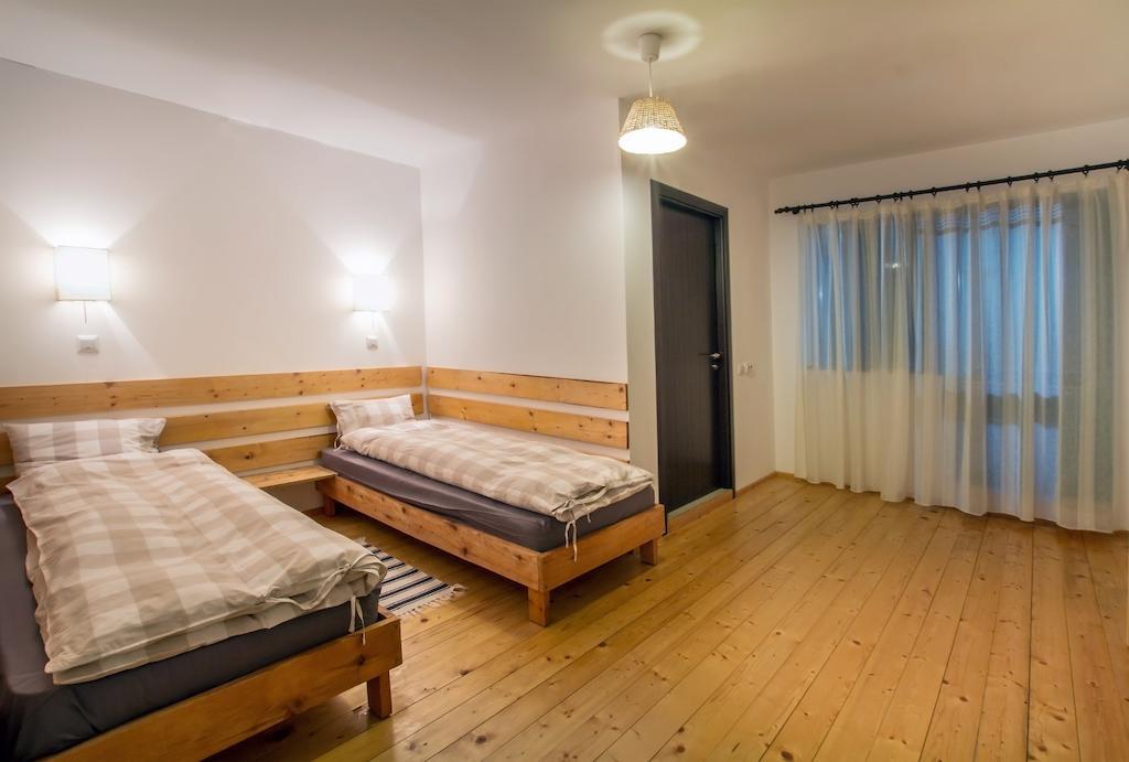 Casa Georgescu Ξενοδοχείο Rîşnov Εξωτερικό φωτογραφία
